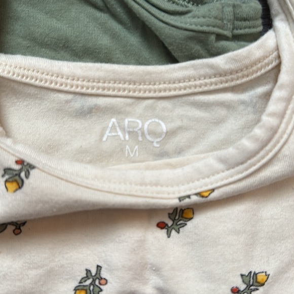 ARQ wide strap bra, set of 2, size M - Yellow Calico & Celadon - Picture 2 of 4